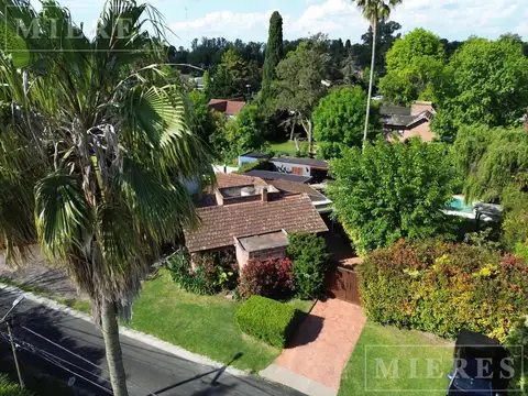 Casa amoblada en alquiler anual en barrio Club Privado Loma Verde, Loma Verde