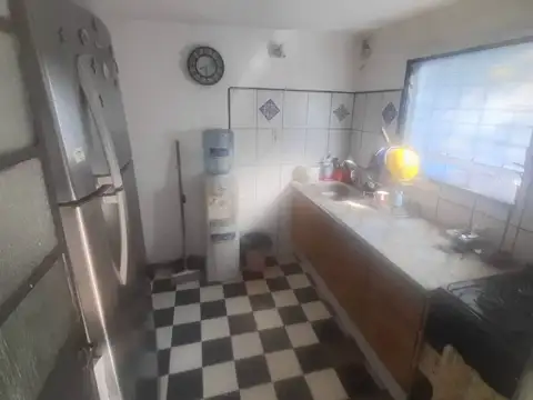 VENTA CASA 5 AMB. CON DPTO SAN MIGUEL REFACCION