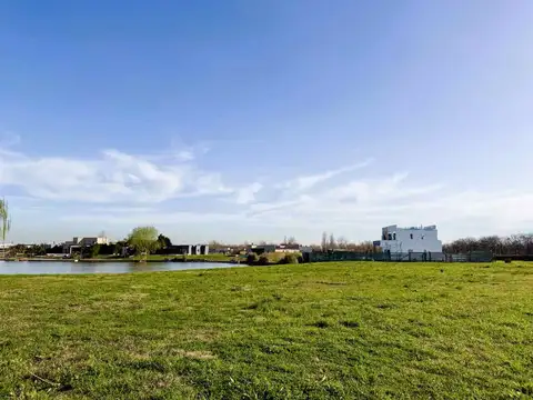 Venta lote al agua, B°San Sebastián, escriturado!