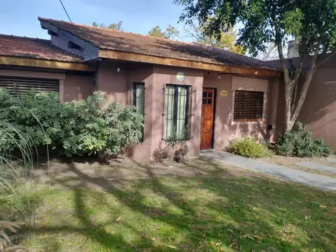 Casa en Venta en Castelar Sur, USD 130.000