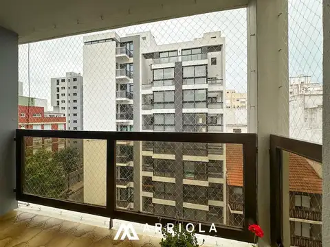 Departamento en Alquiler con 2 cocheras
