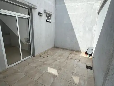 Casa en Alquiler en La Plata, $ 1.100.000