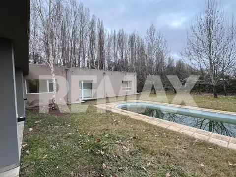 CASA EN VENTA 3 DORMITORIOS  FINCAS DE PLOTTIER