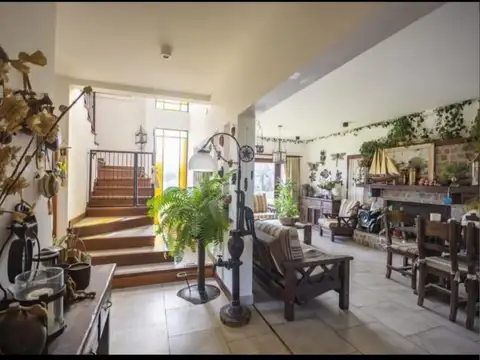 Casa en Alquiler de 4 dormitorios