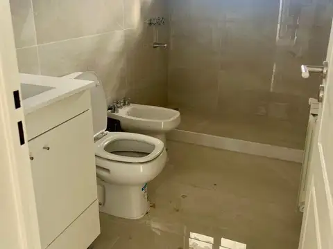 Departamento 4 ambientes con 2 baños