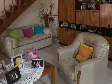 Casa en Venta en Castelar Sur, USD 150.000