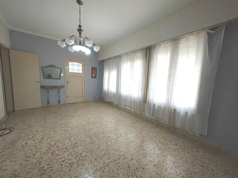 Jose Mármol 303