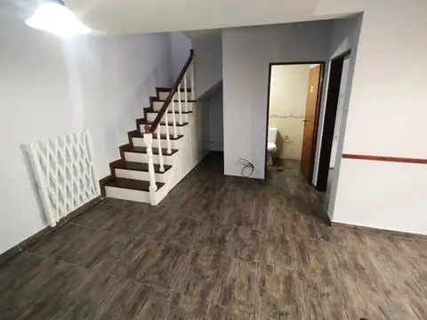 Depto Tipo Casa en Venta en Sarandi, USD 79.000