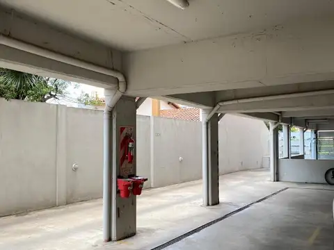 Cochera en alquiler Ituzaingo norte