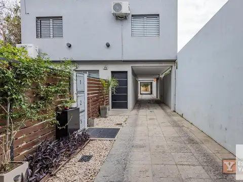 Depto Tipo Casa en Venta en La Plata, USD 97.000