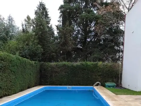 Venta Casa - Barrio Las Nazarenas - Panamericana km 50 / Pilar
