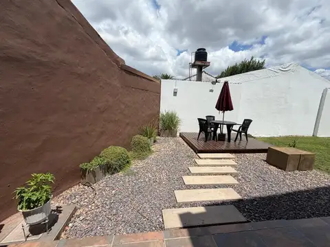 Depto Tipo Casa en Venta con 2 cocheras