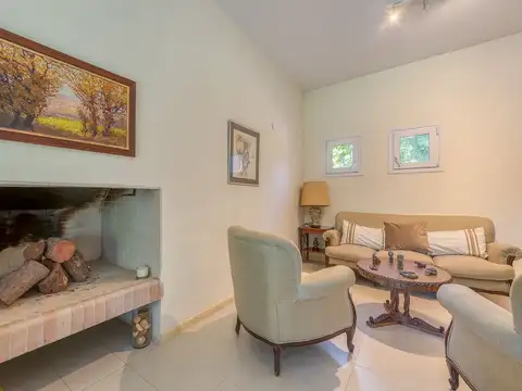 Venta Casa 4 amb c/ Pileta Barrio Los Sauces Pilar
