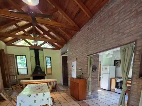 Casa 3 ambientes con 2 baños