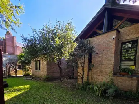 Venta en Villa California - 2 Dorm, 2 Baños, Galeria, Living