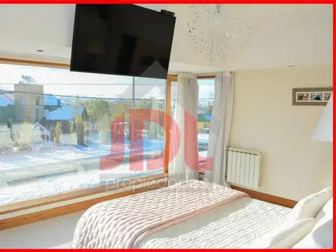 Av. Juan Domingo Peron 1033