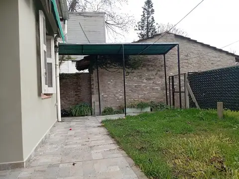 Depto Tipo Casa en Alquiler de 2 dormitorios