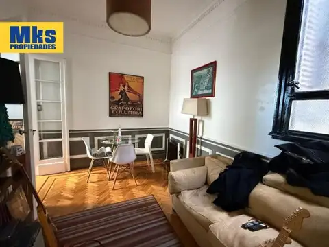 Avenida Caseros 1000, Piso 0