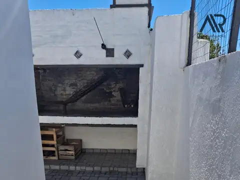 Propiedad para Inversión – 5 Dormitorios y 3 Baños