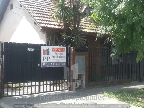 Pichincha 964 , Piso 0