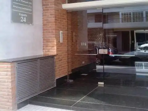 España 100, Piso 03