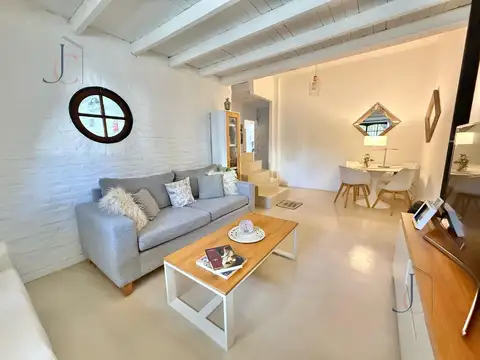 Casa en Venta en Castelar Sur, USD 148.000