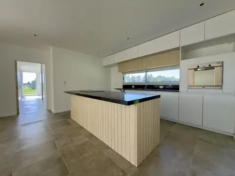 Casa en Venta en Haras Del Sur 3, USD 235.000