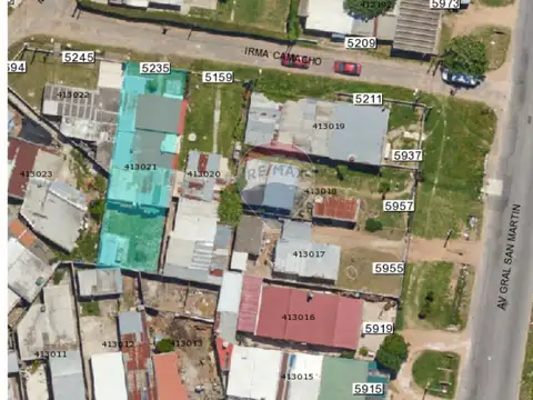 Venta casa tres dormitorios y garaje Casavalle