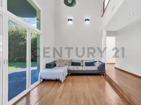 VENTA CASA 5 AMB BARRIO CERRADO SANTA ANA - MORENO