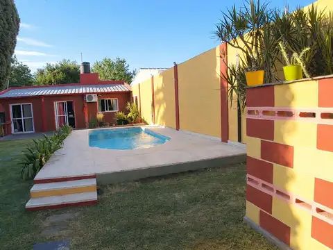 CASA 3AMB VENTA QUILMES OESTE PILETA QUINCHO COCH