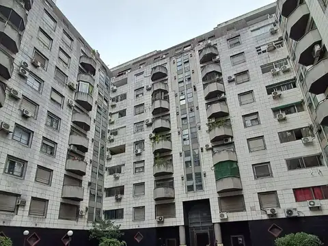 Excelente Cochera fija y cubierta en 2º subsuelo.