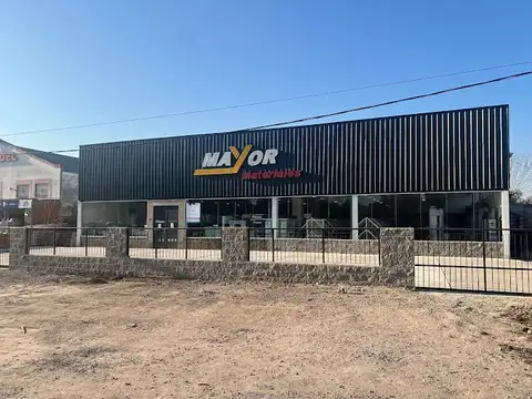 Imponente Galpón en alquiler excelente accesos