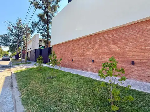 ALQUILER TRIPLEX 4 AMB PARQUE COCHERA DOBLE
