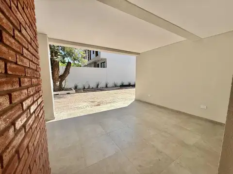 Depto Tipo Casa 4 ambientes con 2 baños