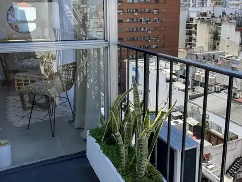 Alquiler Temporario en Recoleta. Amplio Studio, Con Balcón con Cerramiento y Balcón Abierto. 2 PAX