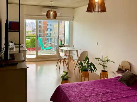 Monoambiente con balcón | Pileta | Chacarita