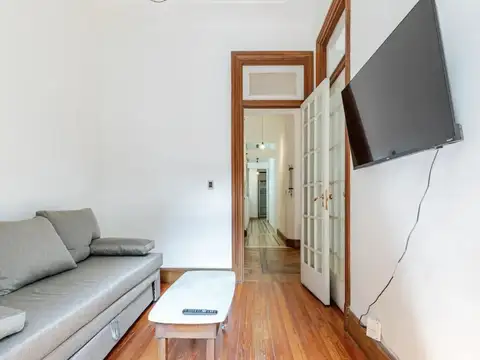 Avenida Hipólito Yrigoyen 1200, Piso 3
