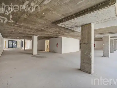 Oficina en Venta con 4 cocheras
