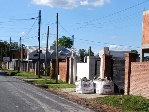 Terreno en Venta en La Lonja, USD 16.000