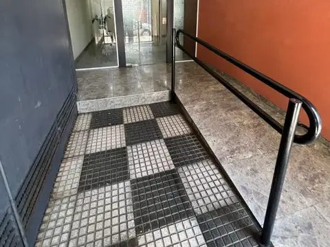 Azul 435 , Piso 4