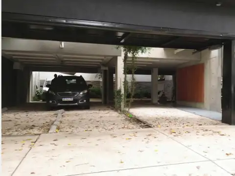 Presidente Hipólito Yrigoyen 1600 , Piso 2