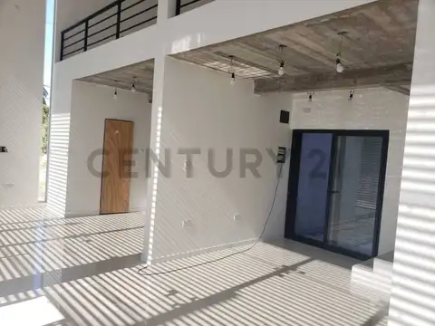 Local en Alquiler en Manuel B Gonnet, $ 950.000