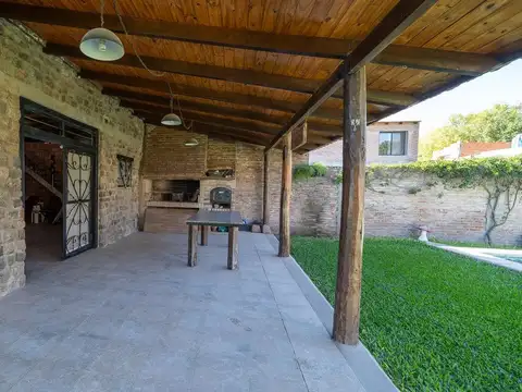 25 de Mayo 300