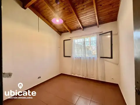 Casa 4 ambientes con 1 baño
