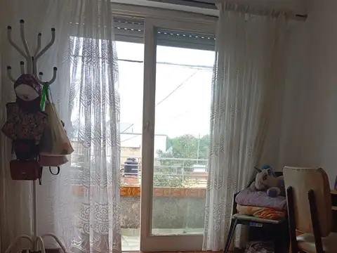 Depto Tipo Casa en Venta 57 años