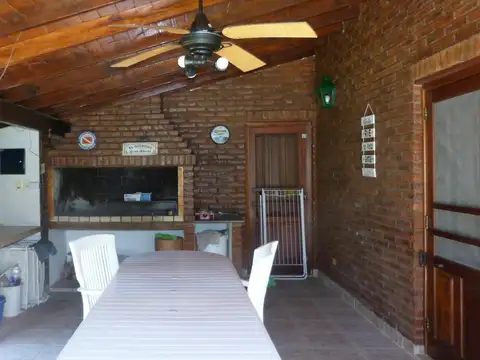 EL ESCONDIDO Y LA CHACARERA