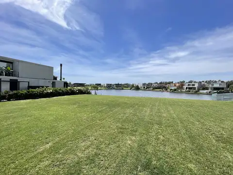 Terreno en Venta de 682,0 m2