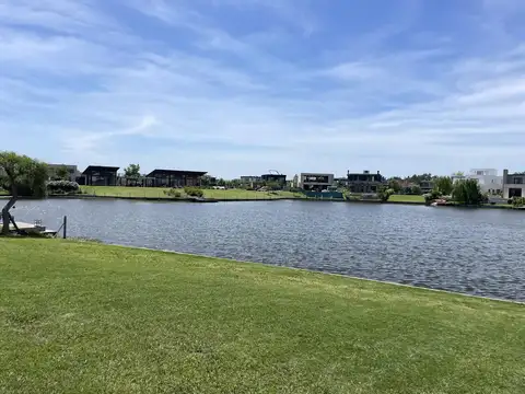 Barrio Carpinchos lote 38