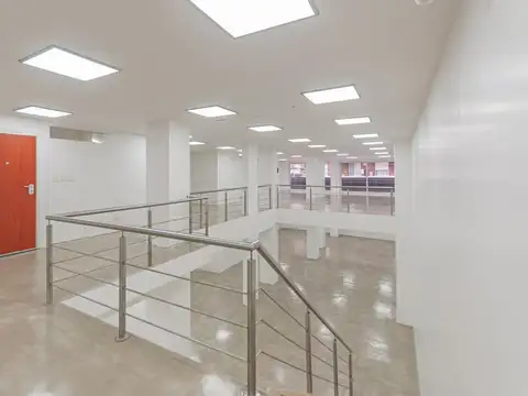 Oficina en Venta - Refaccionada a Nueva - Recoleta