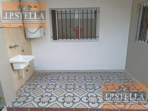 Depto Tipo Casa en Venta en Centro, USD 85.000
